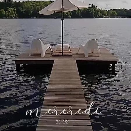 Ma Cabane Au Bord Du Lac Neuvic (Correze) Exterior foto