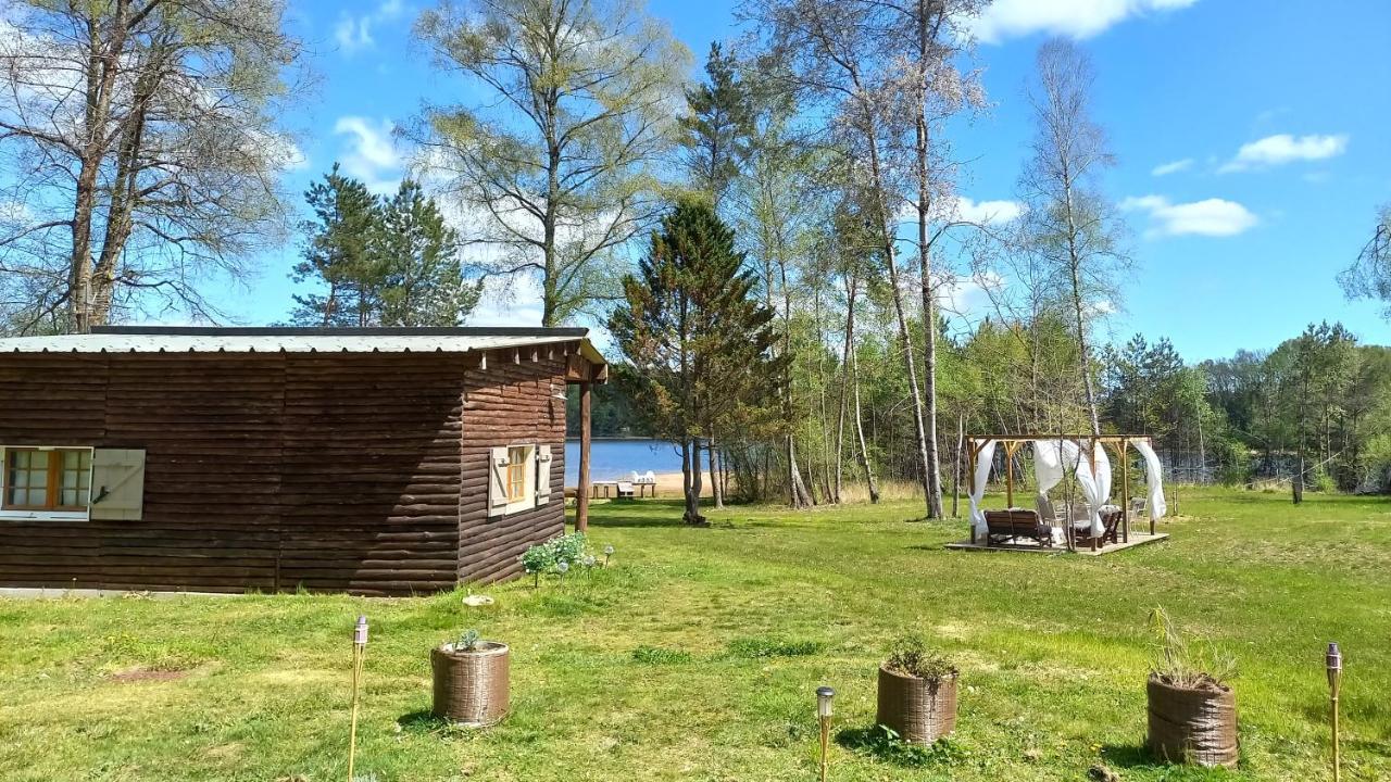 Ma Cabane Au Bord Du Lac Neuvic (Correze) Exterior foto